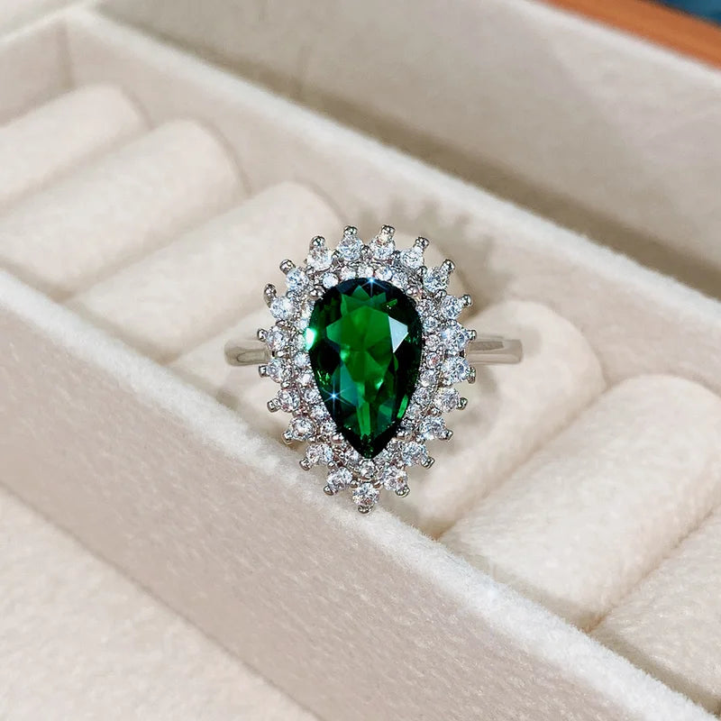 Lizza ring green Pear-shaped crystal