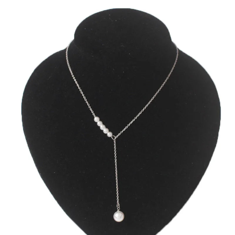 Neck pearl choker necklaces