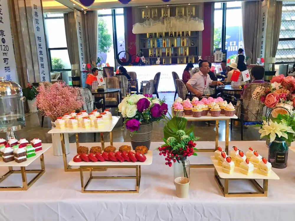 Buffet stands