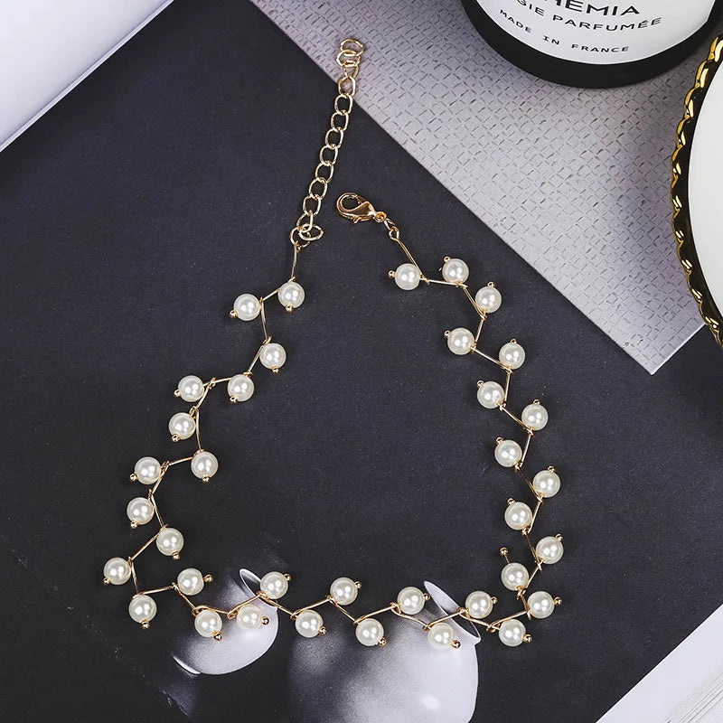 Neck pearl choker necklaces