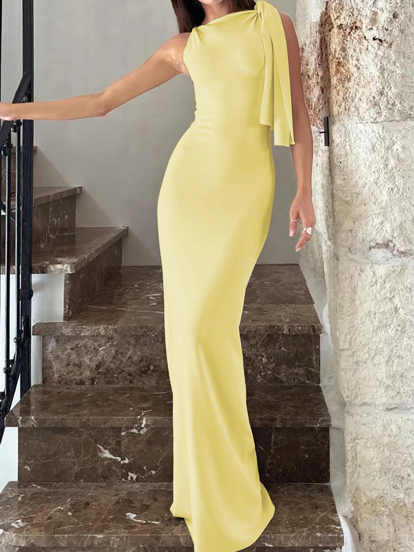 Rimma Solid O-Neck Bodycon Maxi Dress