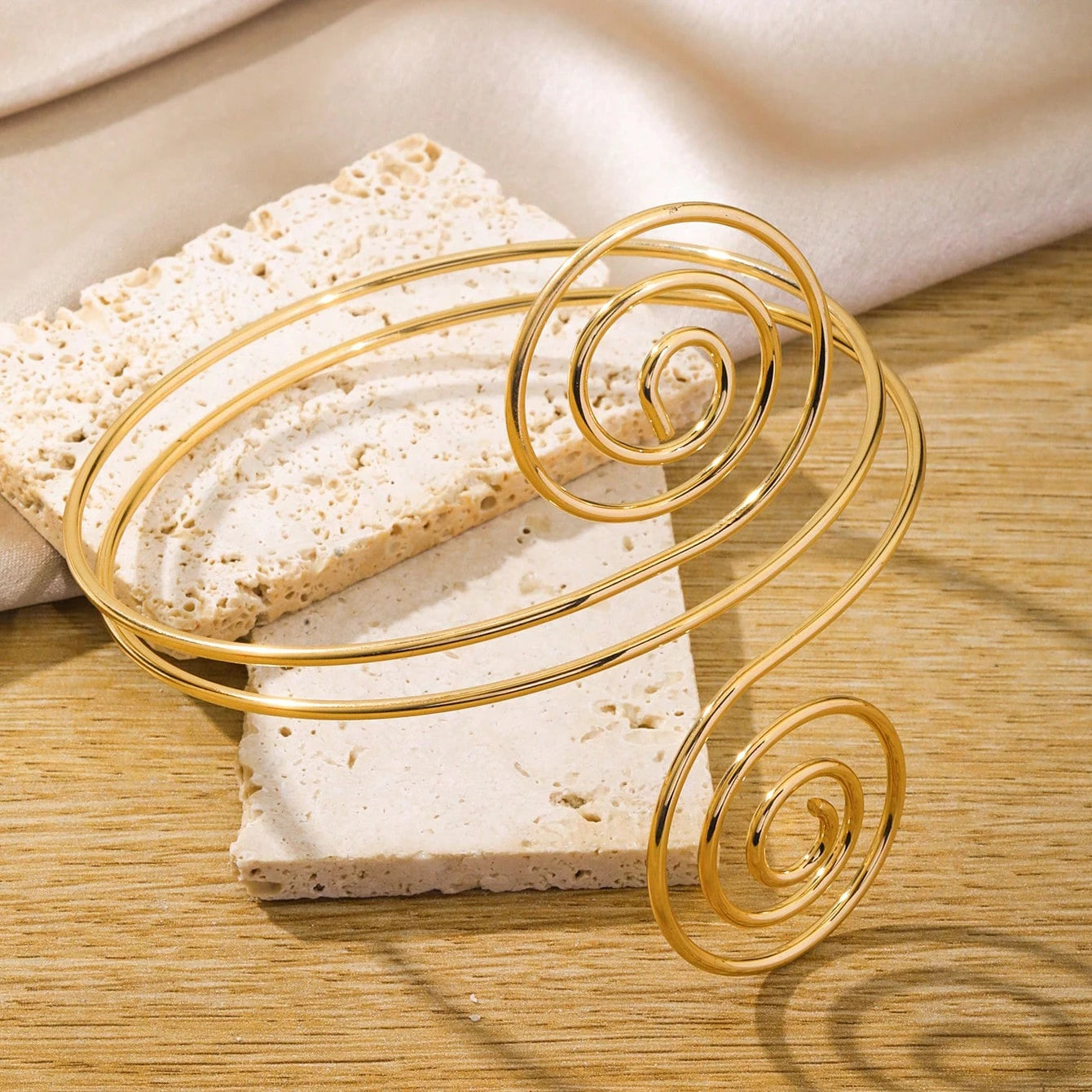 Baylies arm bracelet bangles adjustable