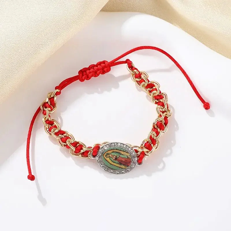 Mary Necklace