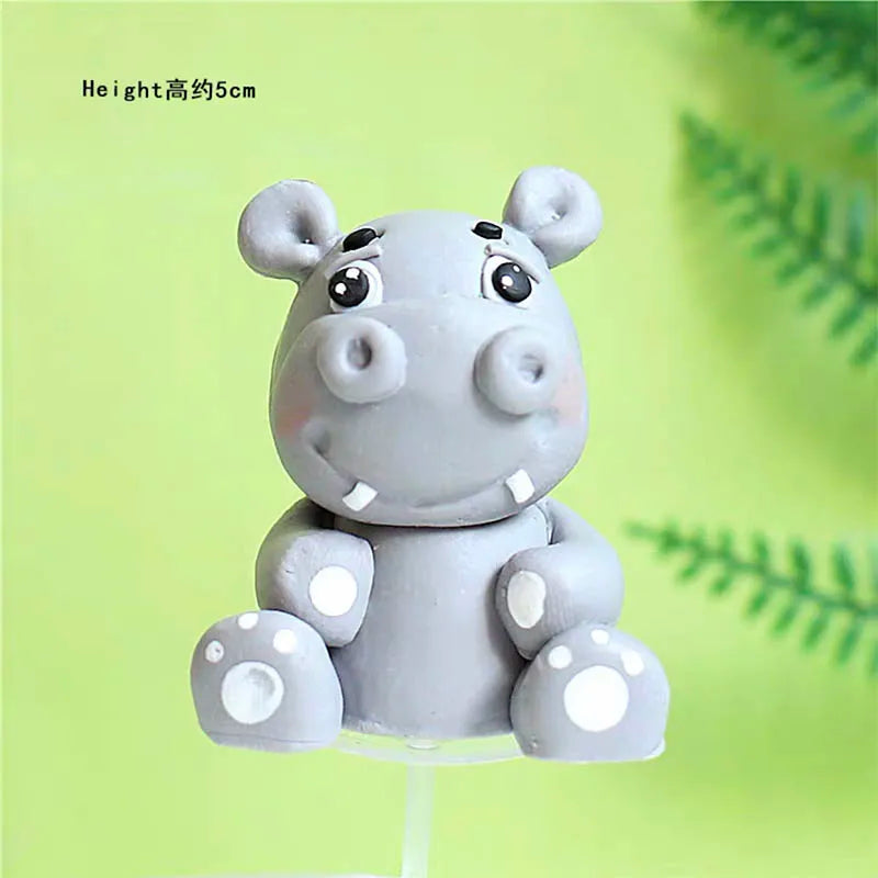 Forest animal cake decoration