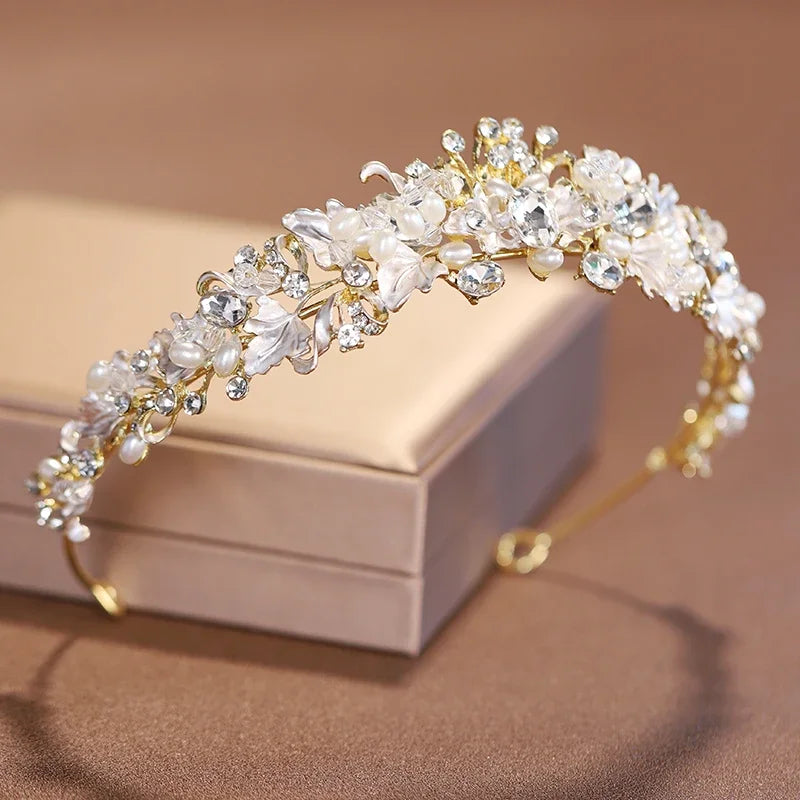 Dreamlike Bridal Tiara – Exquisite Classical Headwear