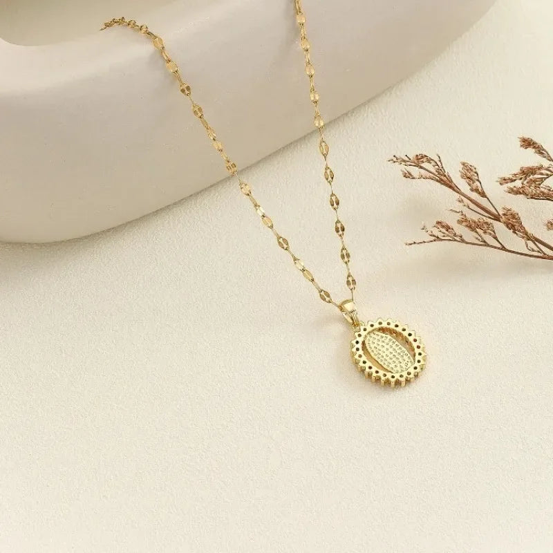 Maria Necklace