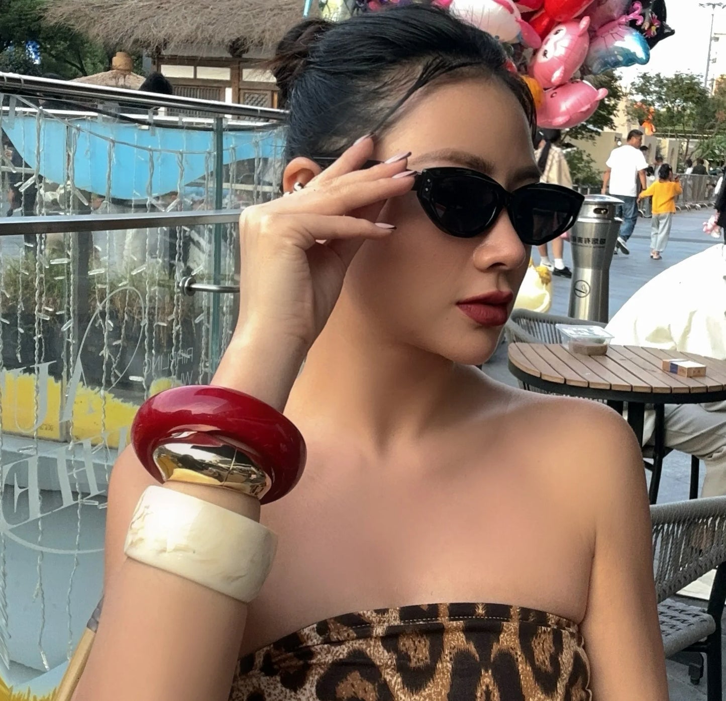 Rizana 3 style round geometric bracelets