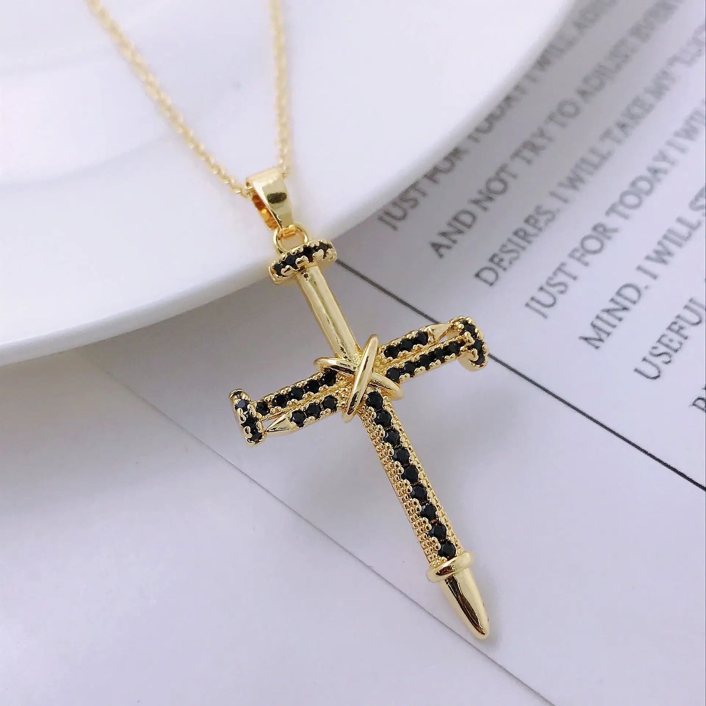 Cross pendant Zircon ston necklace