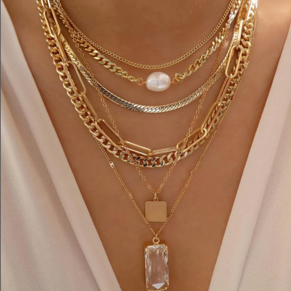 Sally necklaces
