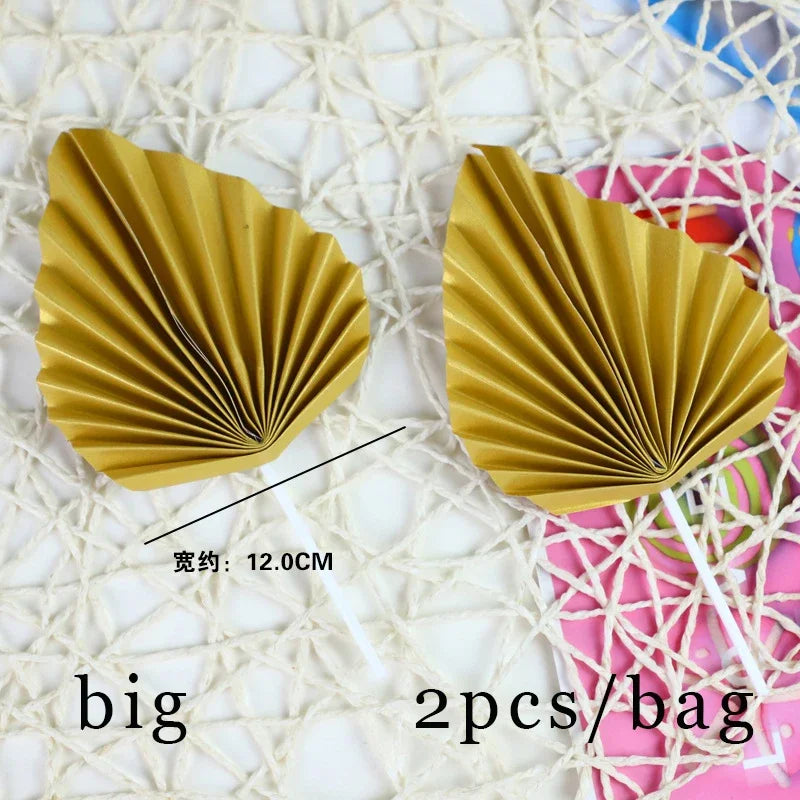 Paper folding fan cake topper gold leaf