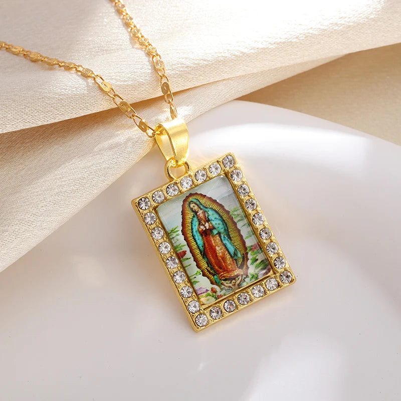 Catholic virgin Mary pendant necklace
