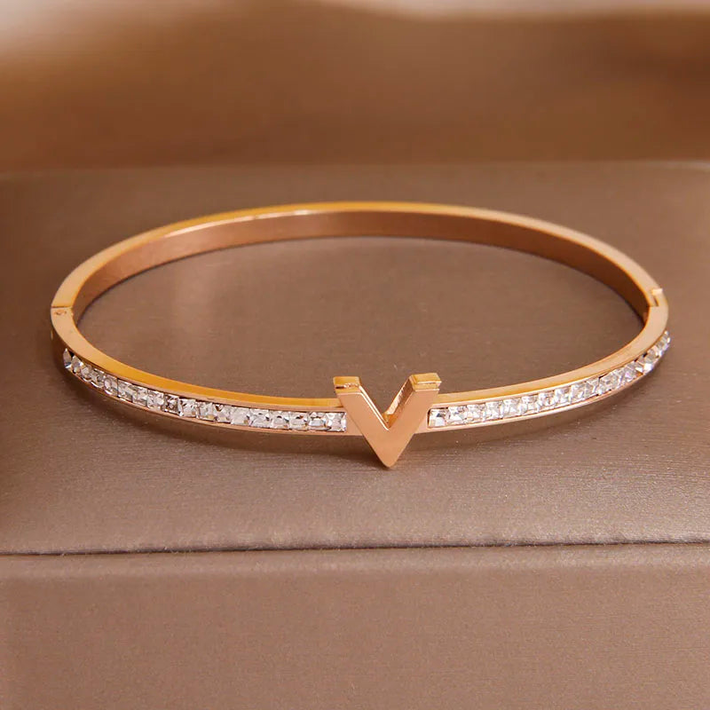 Full crystal letter bowknot charm bracelet