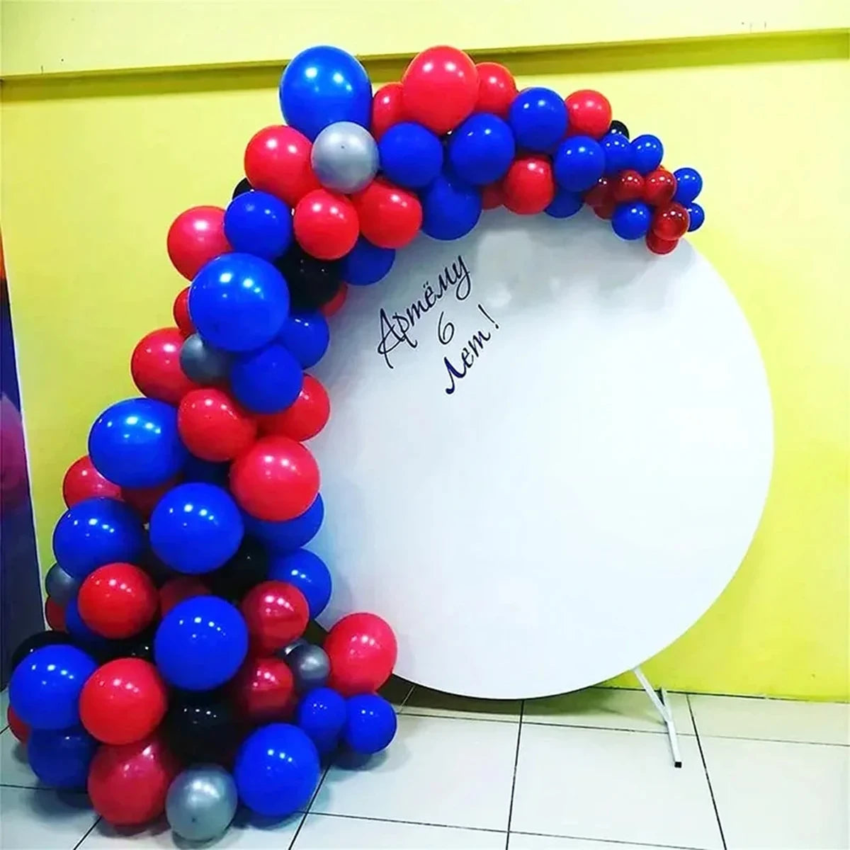 Spiderman balloon arch