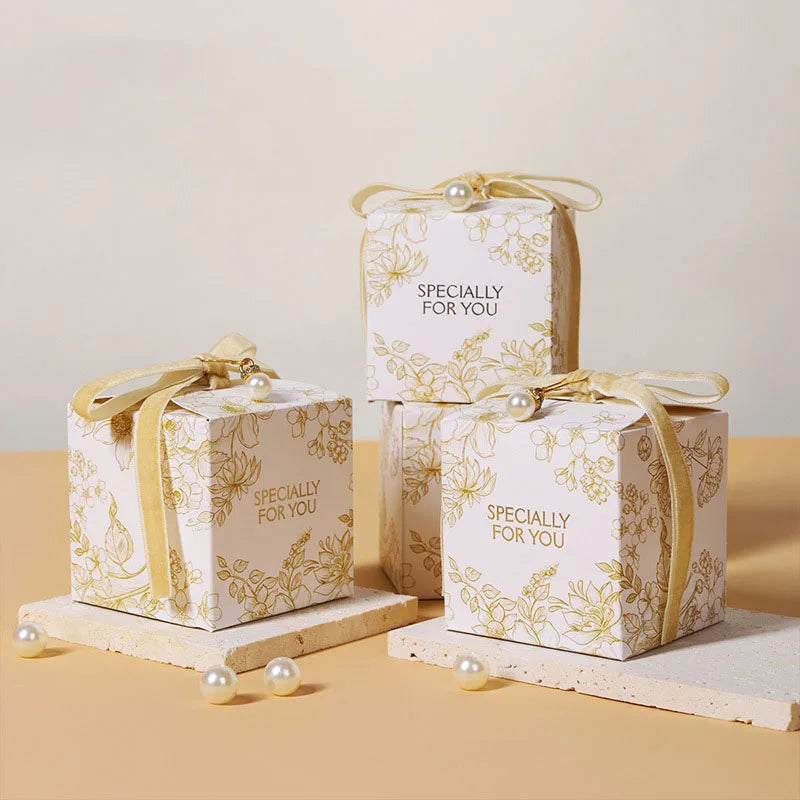 Customizable 7*7*7cm elegant gift box