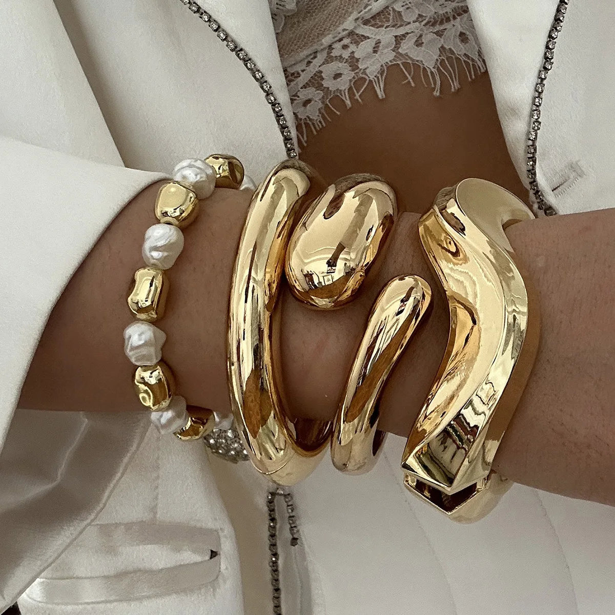 Rizana golden bracelets