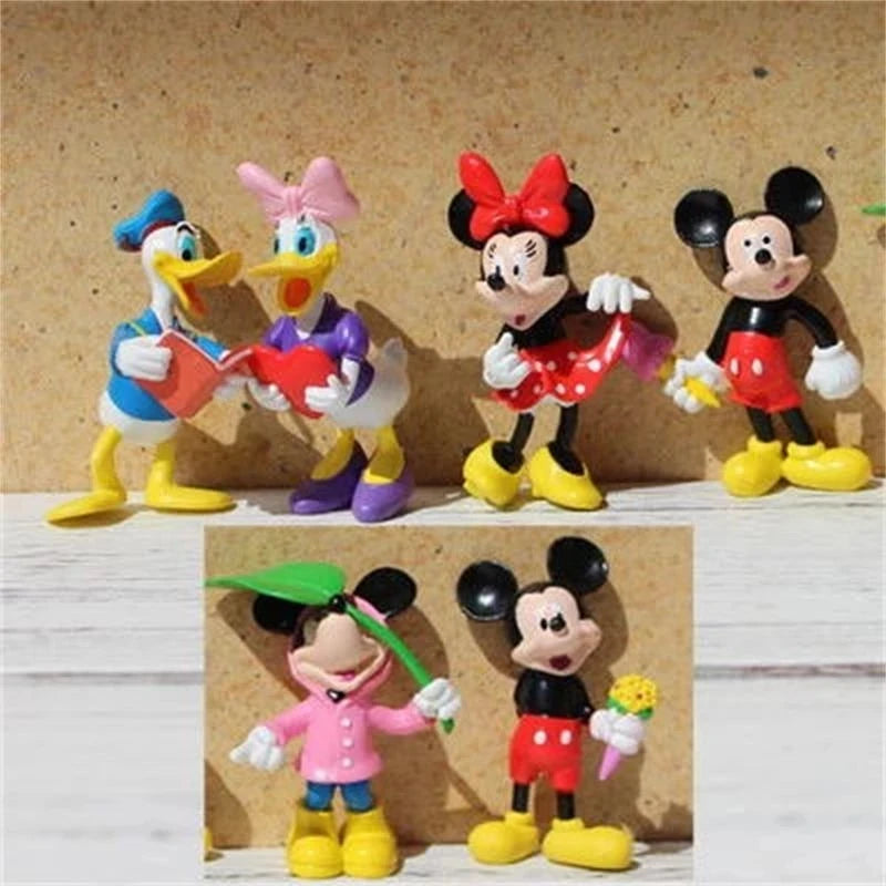 Minnie mouse cake decoration