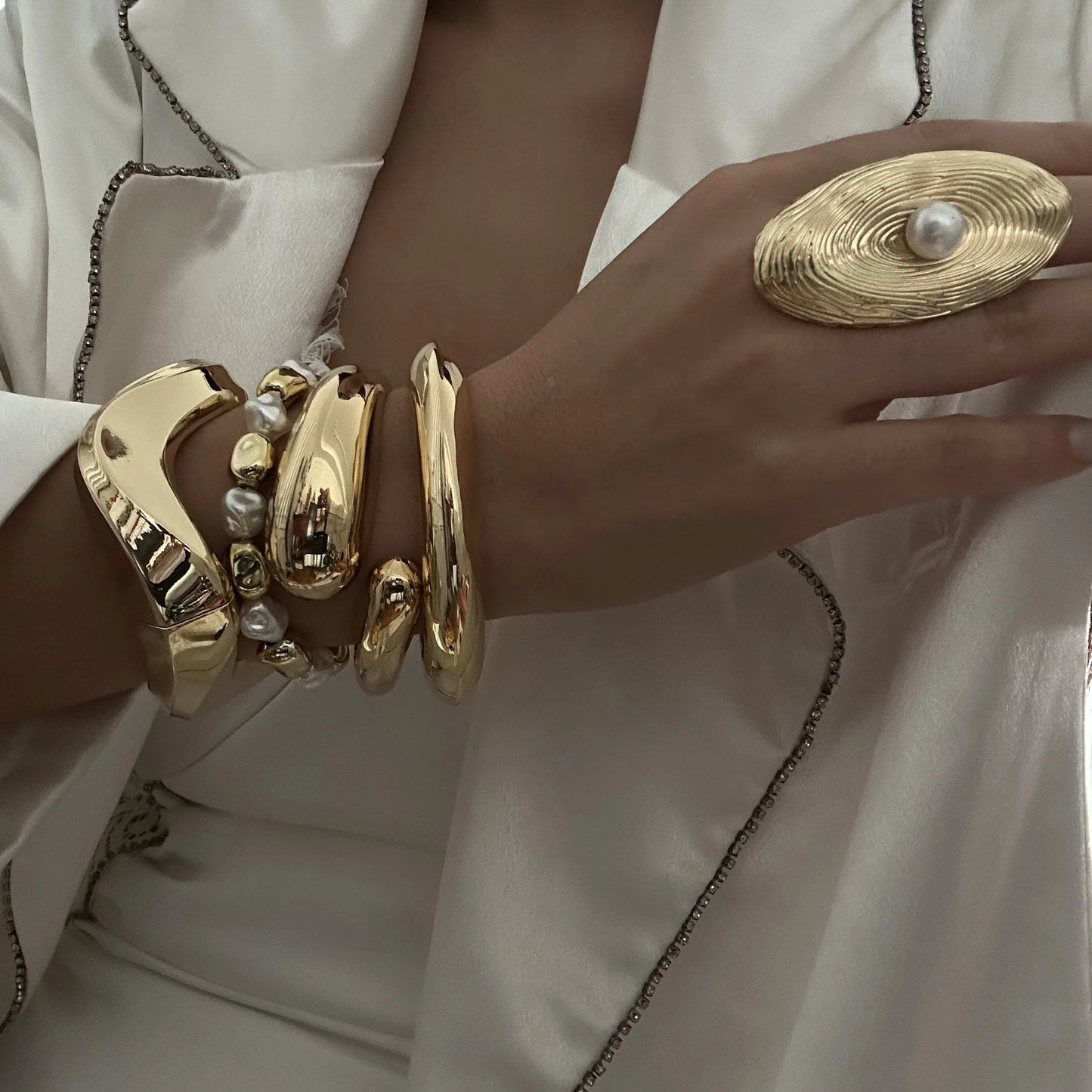 Rizana golden bracelets