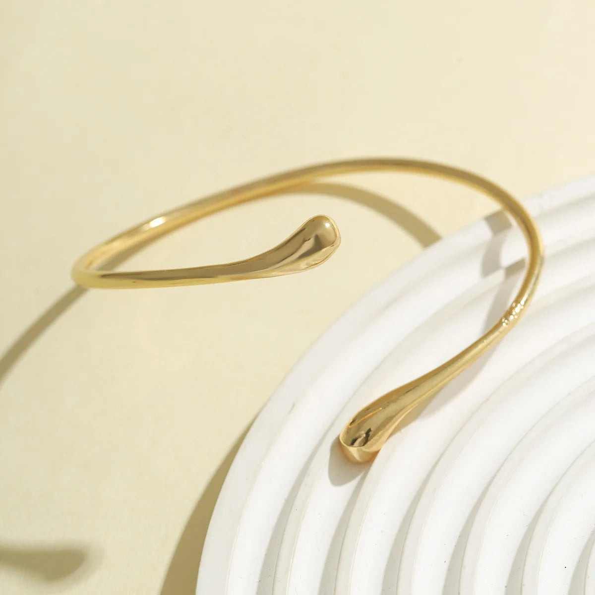Arm bracelet trendy water drop