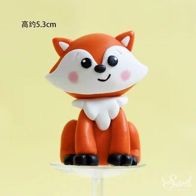 Forest animal cake decoration