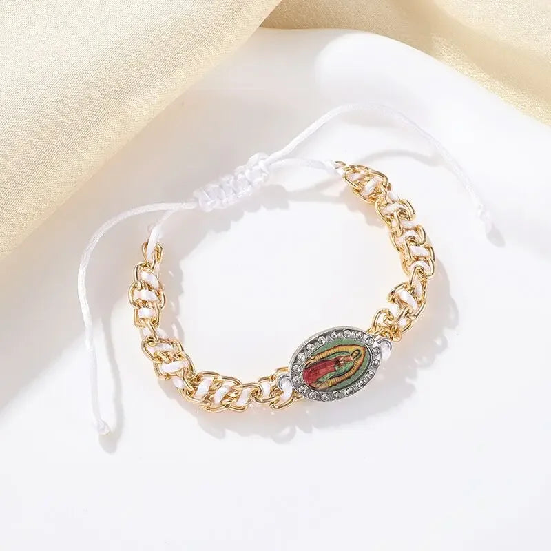Mary Necklace