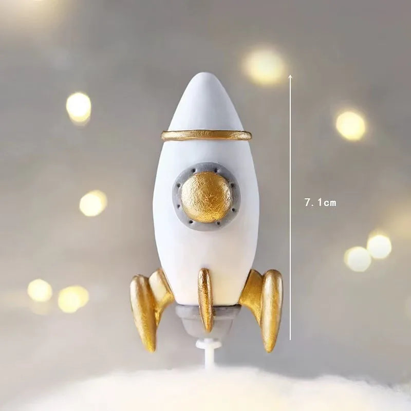 Space Astronaut cake decoration