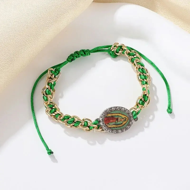 Mary Necklace