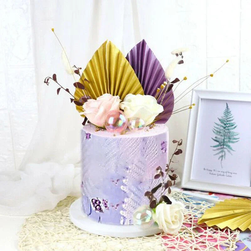 Paper folding fan cake topper gold leaf