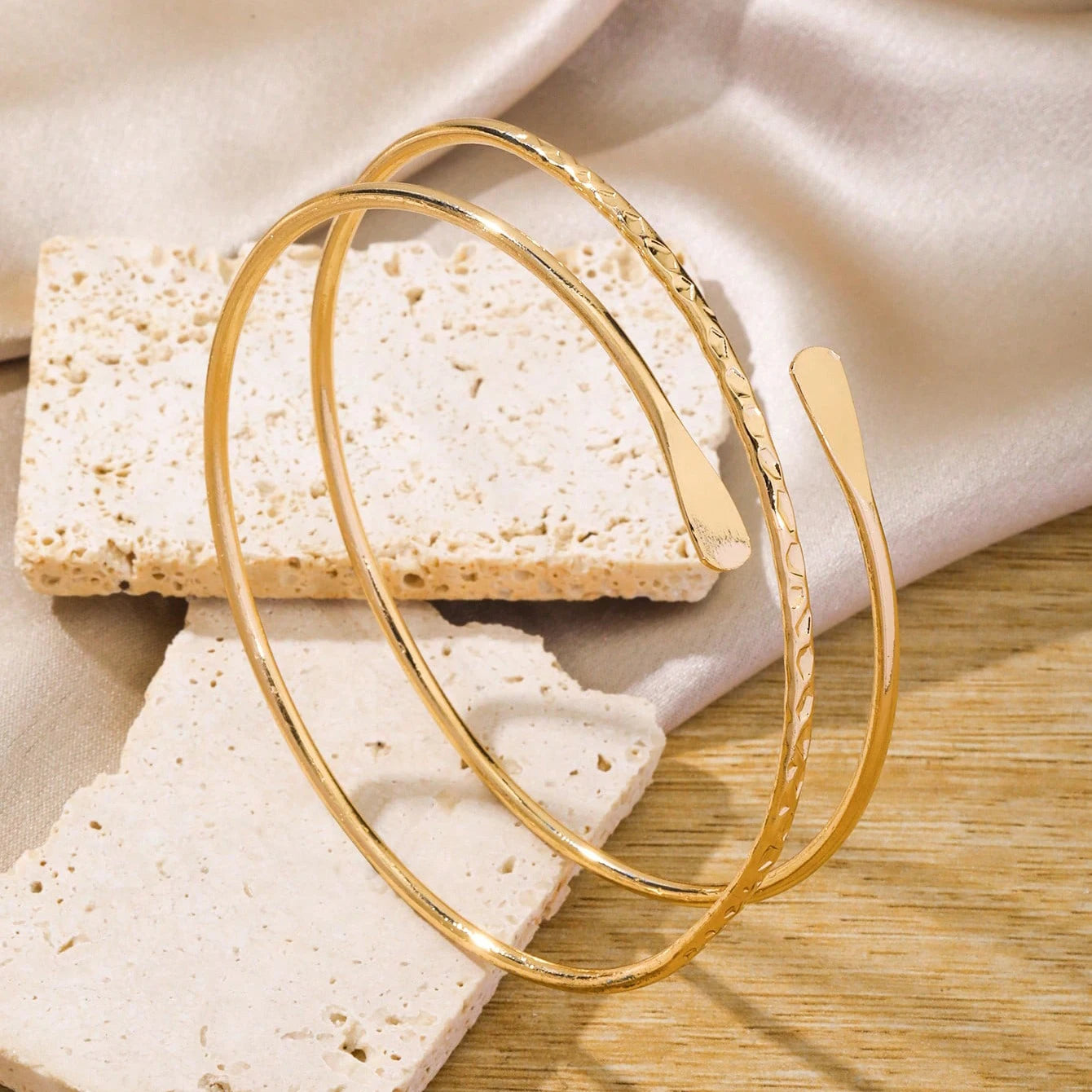 Baylies arm bracelet bangles adjustable