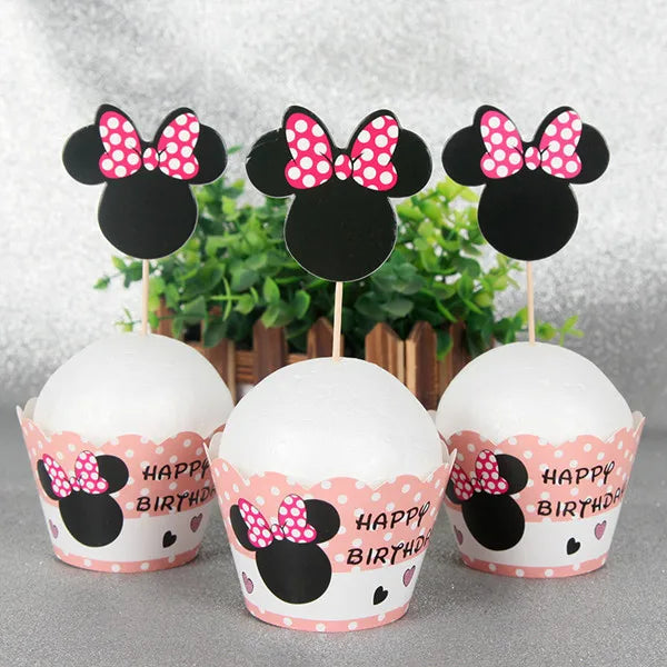 Minnie mouse cake decoration