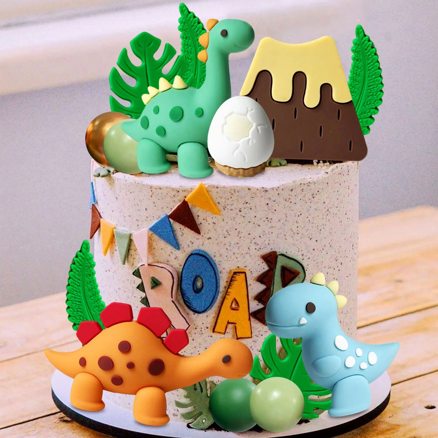 LaVenty Dinosaur Cake Topper Set