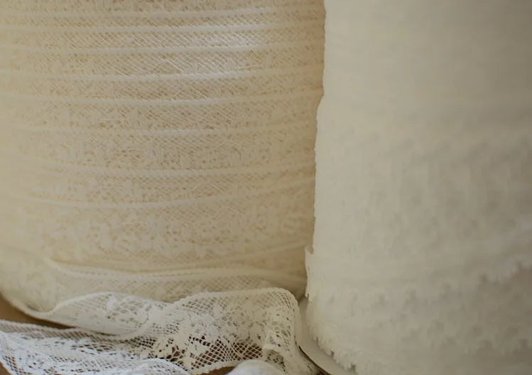 5 Meters lace ribbon 2.5cm wide