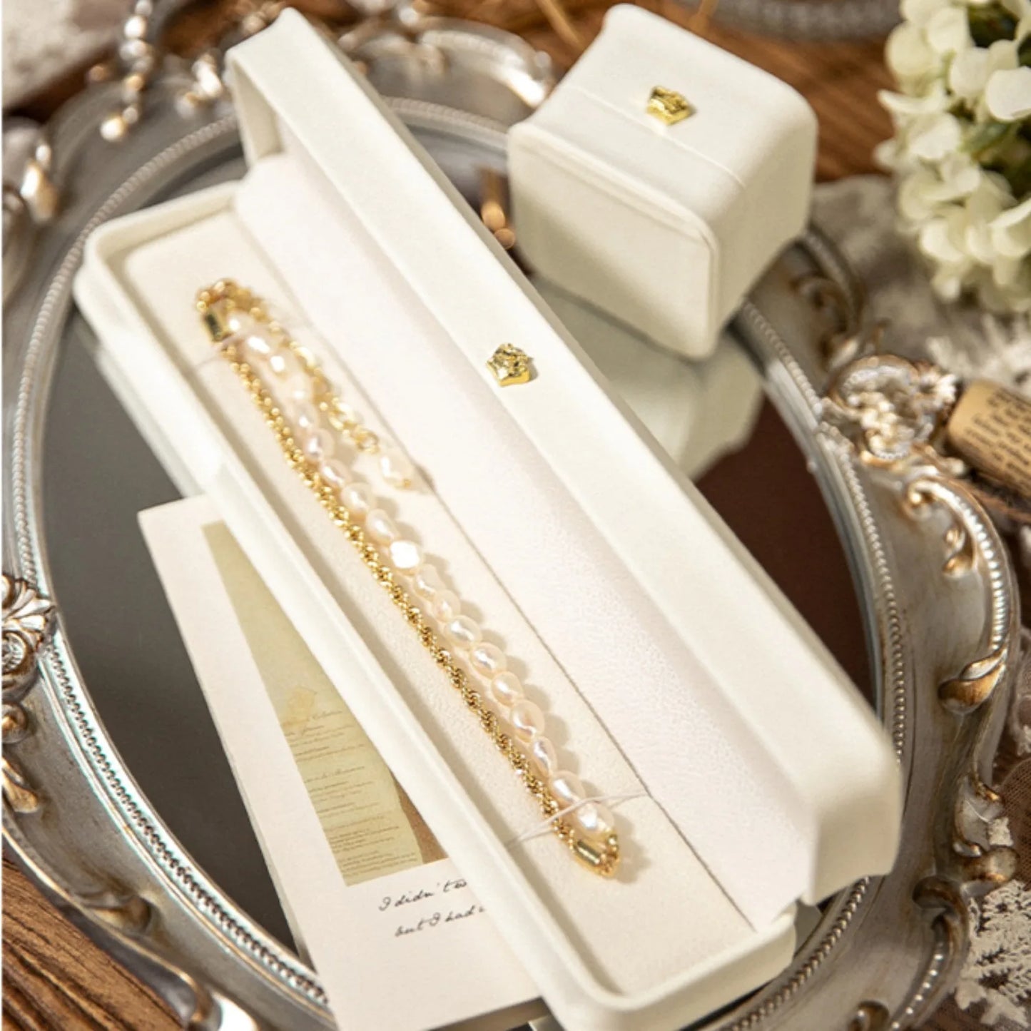 European style white PU leather jewelry box 1PC