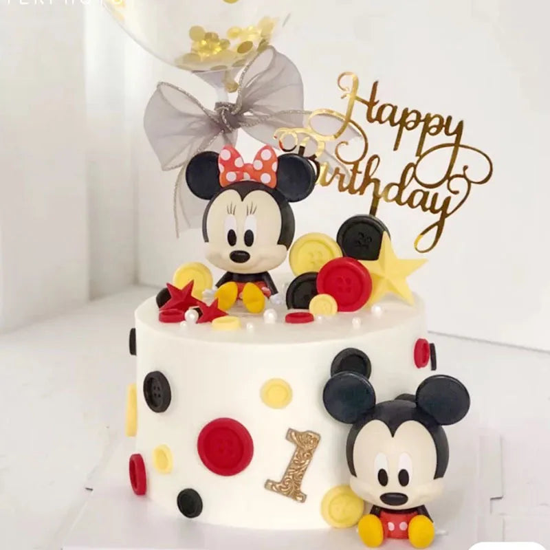 Minnie mouse cake decoration