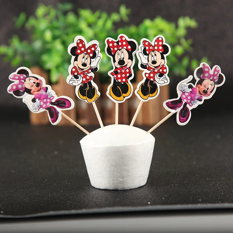 Caraktar cake decorations include cake topper
