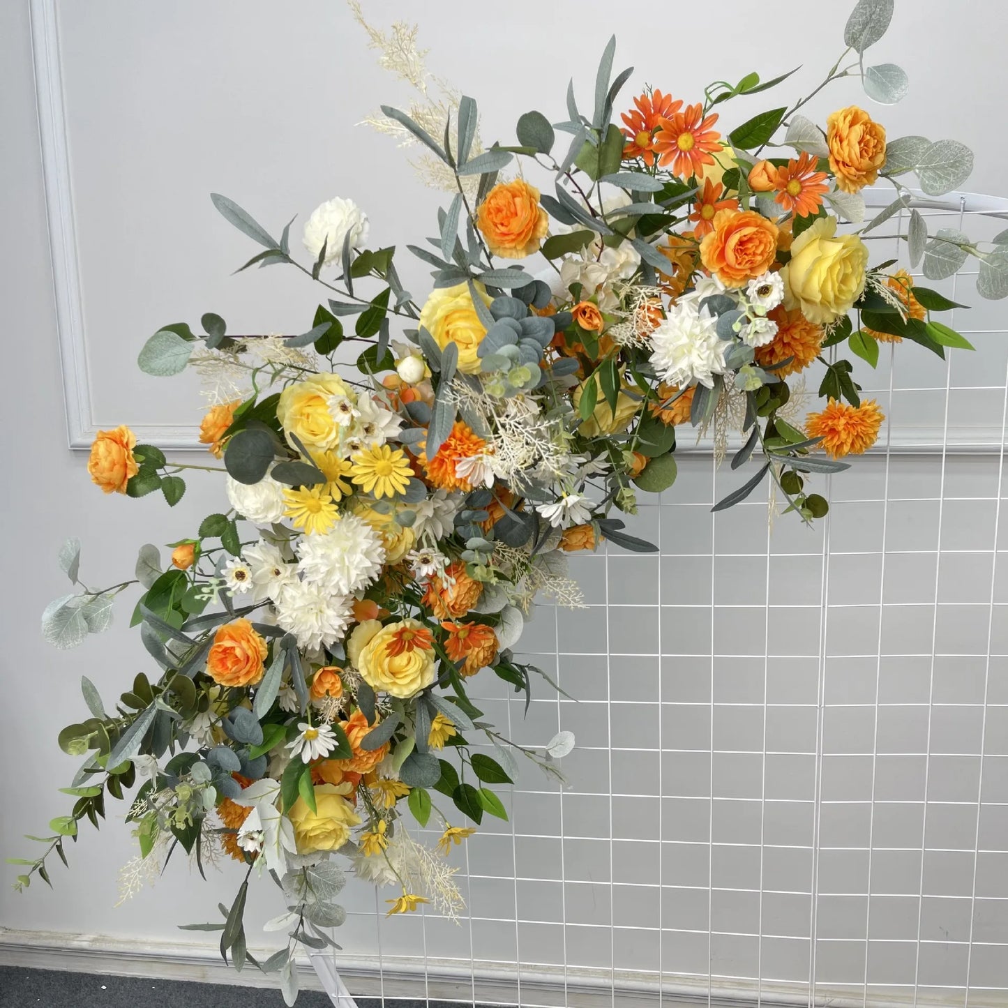 Artificial Crescent Flower Table & Arch Decoration