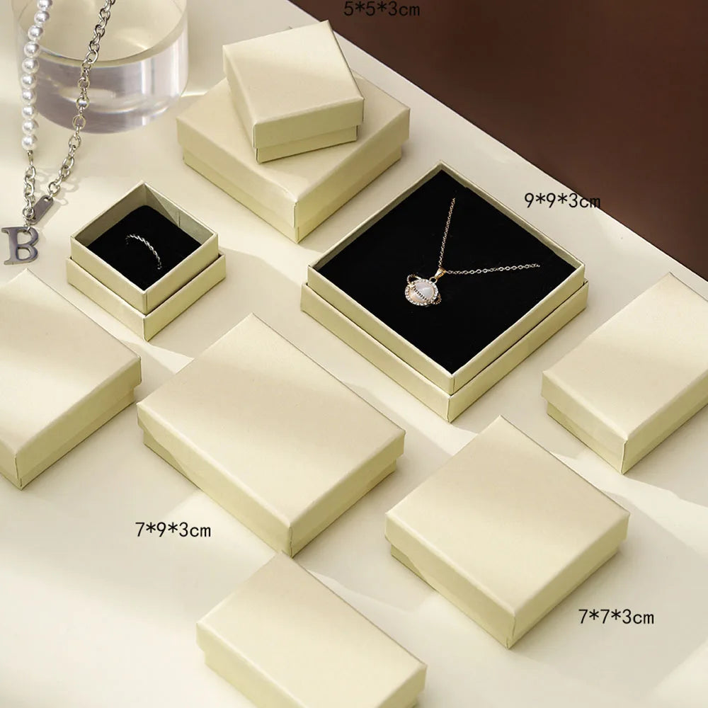 12pack White Black cardboard jewelry boxes 7x9x3cm