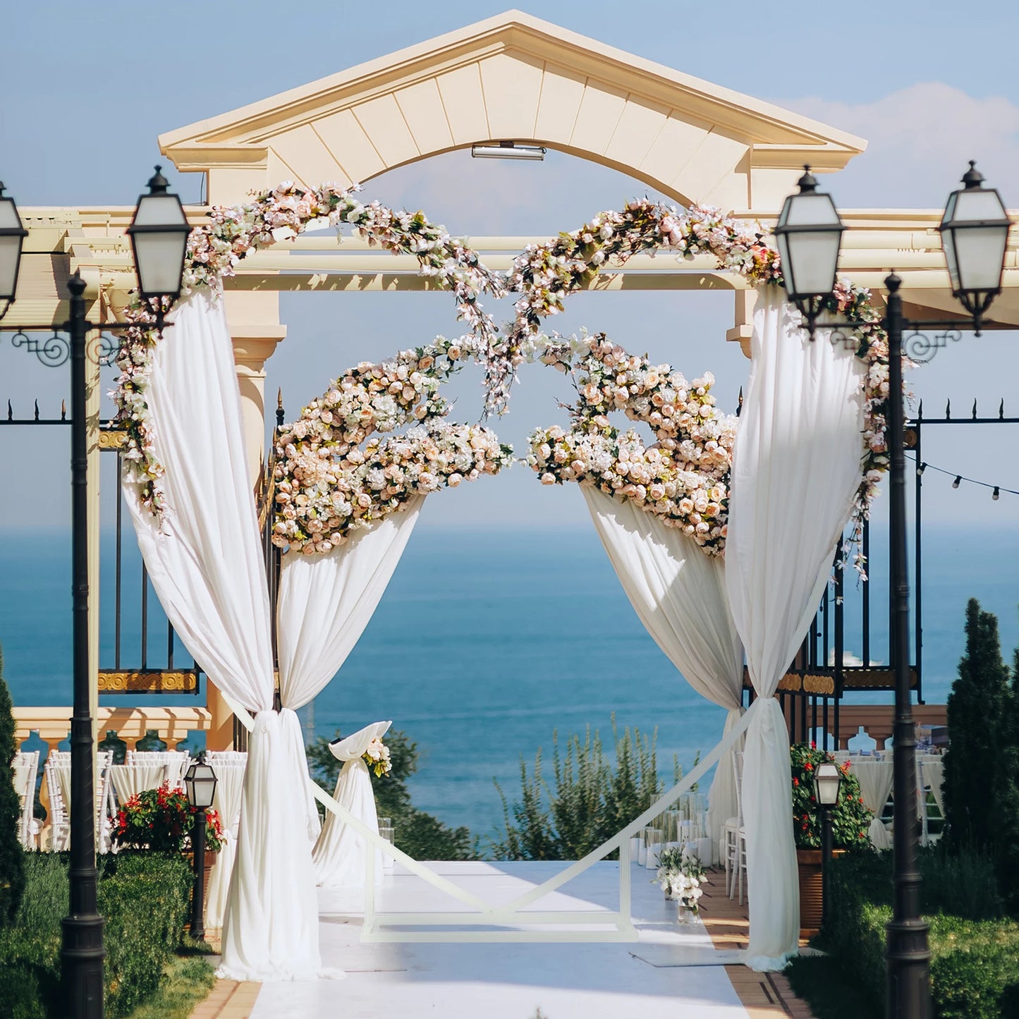 Heart metal arch backdrop stand decoration