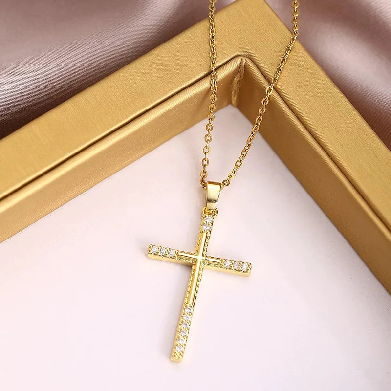 Cross pendant Zircon ston necklace