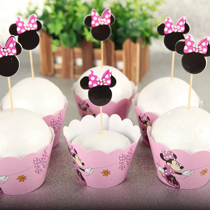 Minnie mouse cake decoration