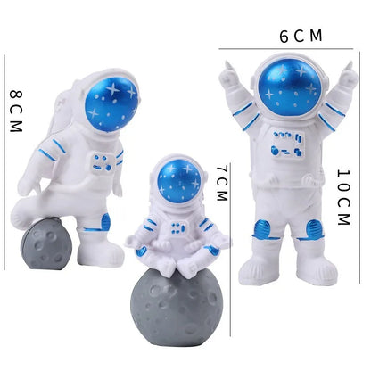 Space Astronaut cake decoration