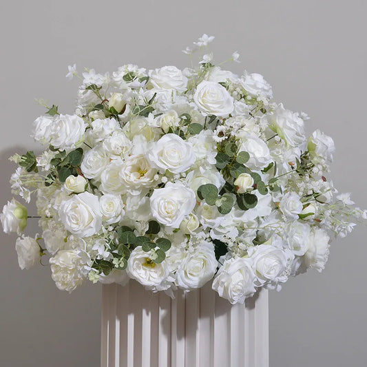 Tabel silk flowers for wedding decoration