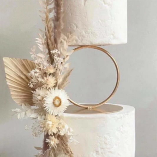 Cake stand floating