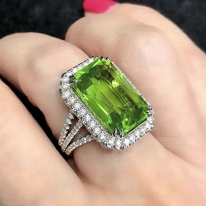 Lizza ring green Pear-shaped crystal