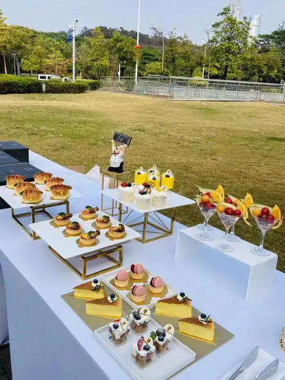 Buffet stands