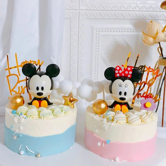 Minnie mouse cake decoration