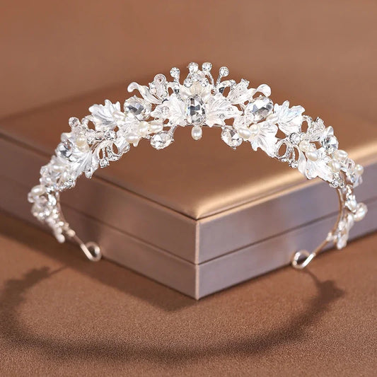 Dreamlike Bridal Tiara – Exquisite Classical Headwear